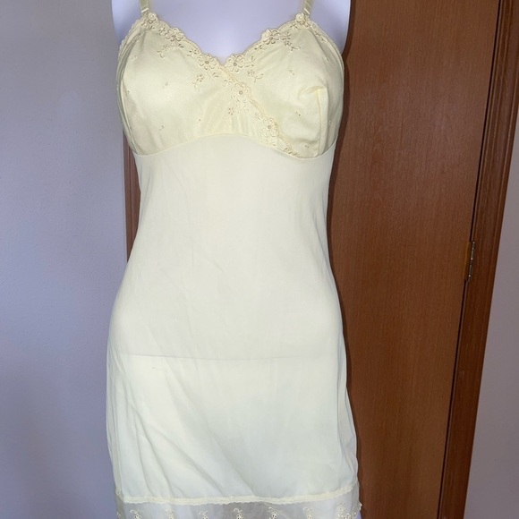 Vintage slip nighty - Picture 3 of 6
